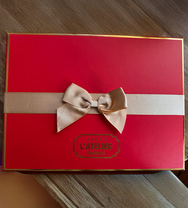 Pre-Tied-ribbon-bow-with-Elastic